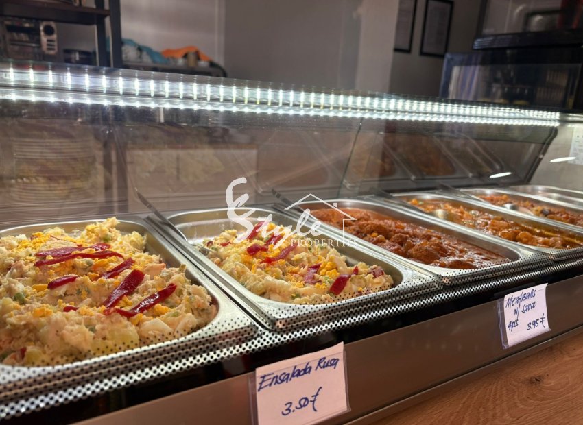 Reventa - Commercial - Torrevieja - Puerto