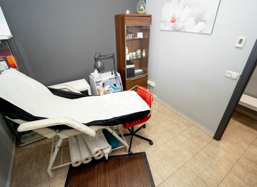 Reventa - Commercial - Torrevieja  - Torrevieja