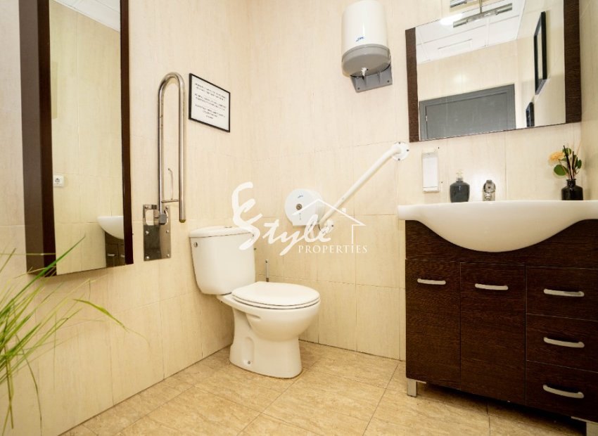 Reventa - Commercial - Torrevieja  - Torrevieja