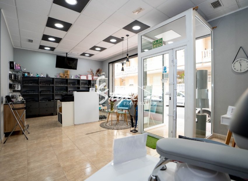 Reventa - Commercial - Torrevieja  - Torrevieja