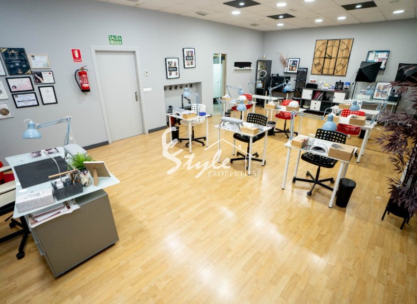 Reventa - Commercial - Torrevieja  - Torrevieja