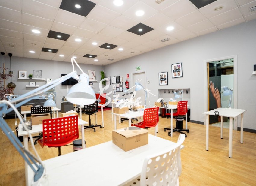 Reventa - Commercial - Torrevieja