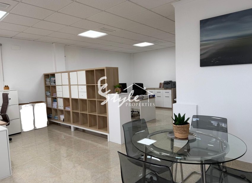 Reventa - Commercial - Villamartín - La Zenia