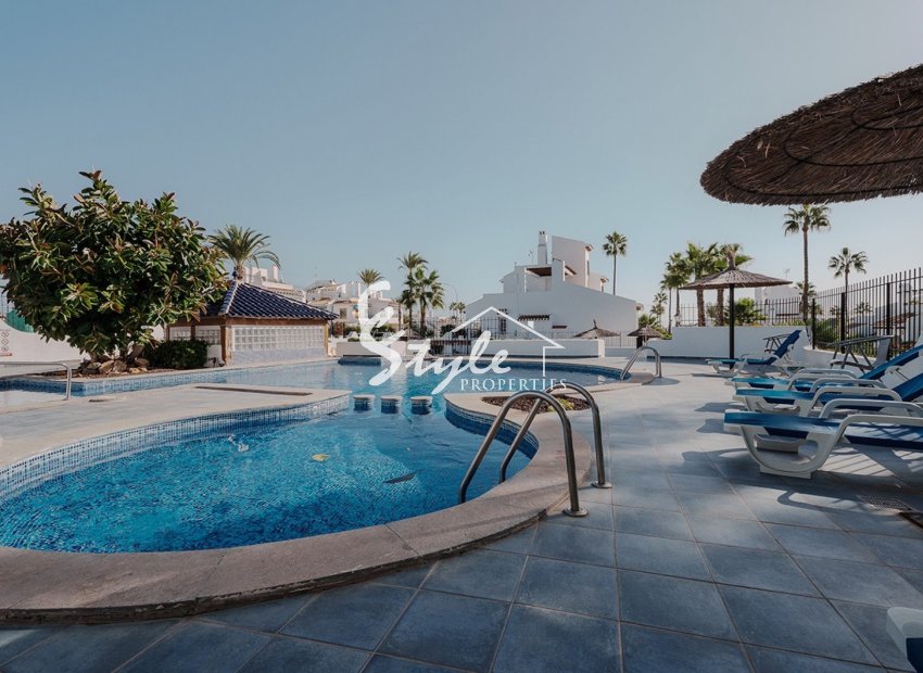 Reventa - Duplex - Villamartin - Res. Las Filipinas