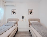 Reventa - Duplex - Villamartin - Res. Las Filipinas