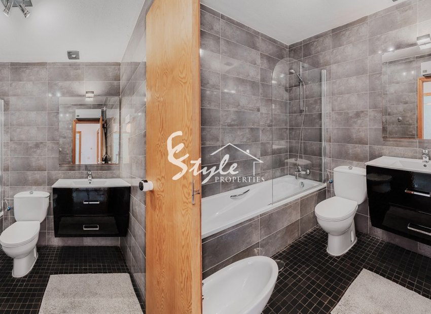 Reventa - Duplex - Villamartin - Res. Las Filipinas