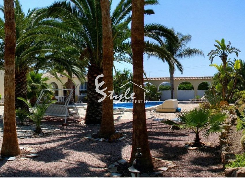 Reventa - Finca Country Property - Daya Vieja