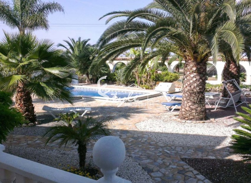 Reventa - Finca Country Property - Daya Vieja