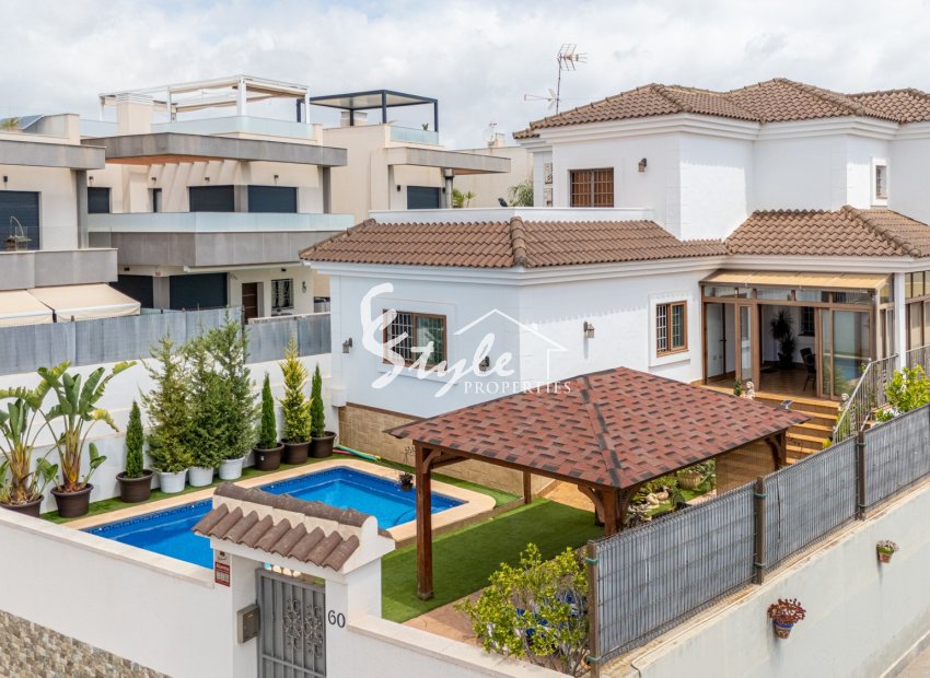Reventa - Semi - Detached Villa - Los Montesinos - La Herada