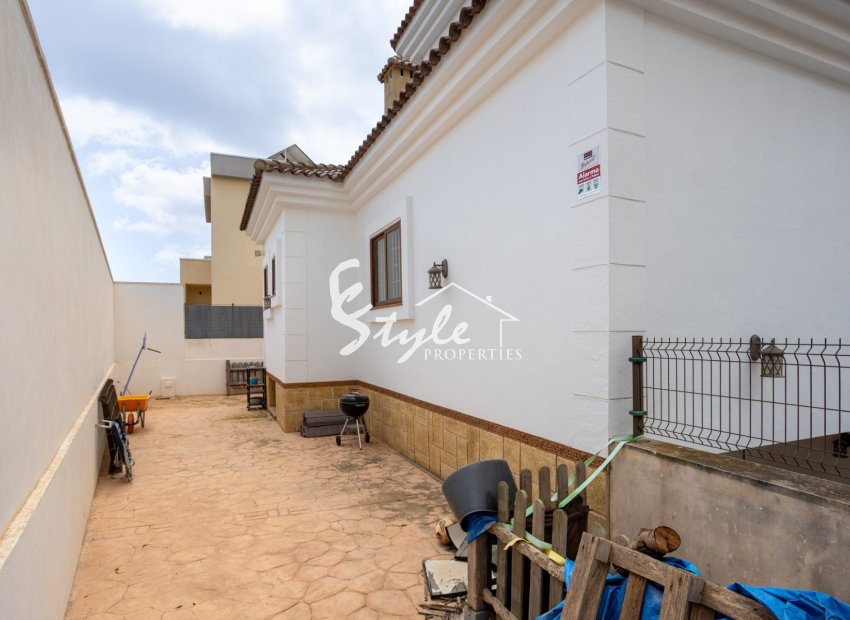 Reventa - Semi - Detached Villa - Los Montesinos - La Herada