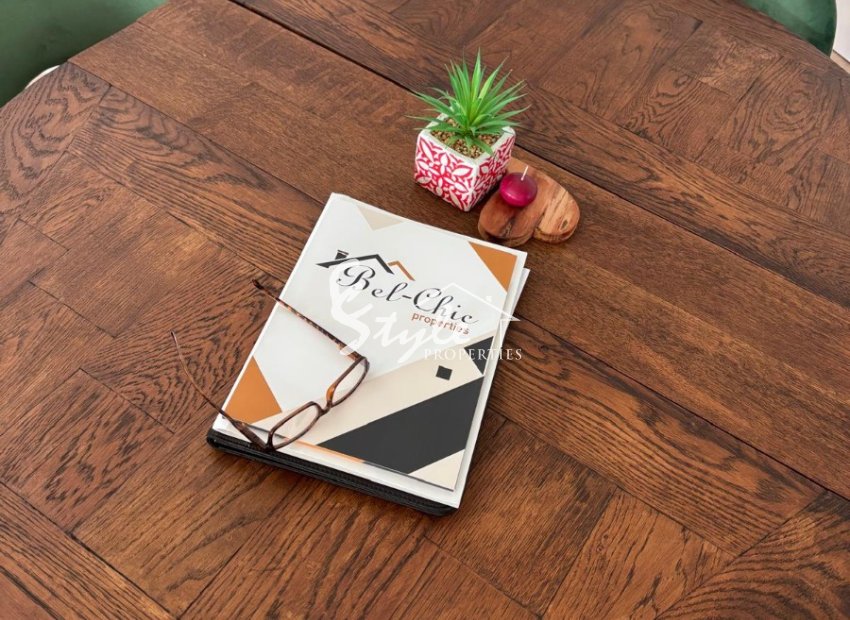 Reventa - Semi - Detached Villa - LOS MONTESINOS - La Herada