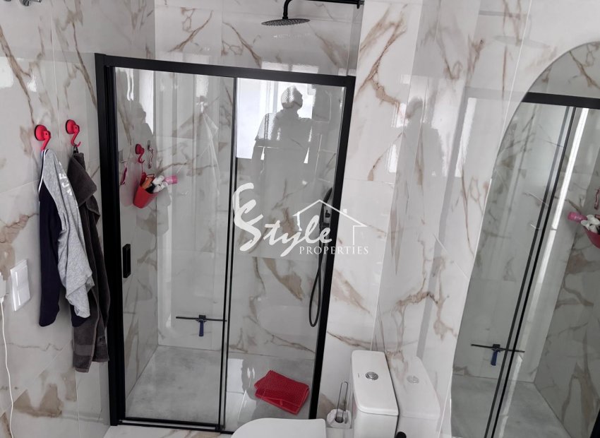 Reventa - Semi - Detached Villa - LOS MONTESINOS - La Herada