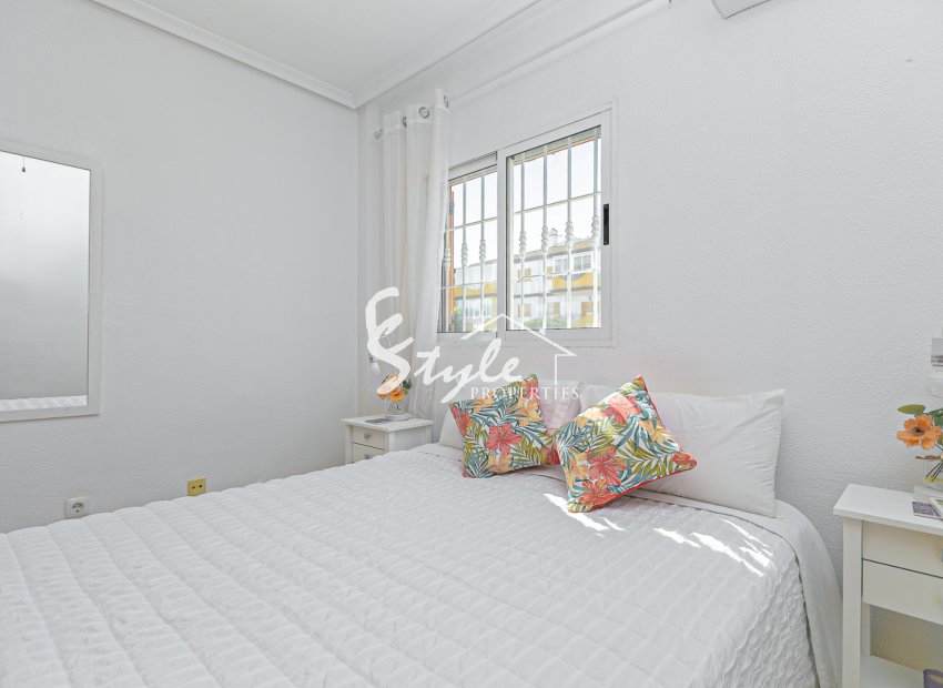 Reventa - Semi - Detached Villa - Mil Palmeras - Riomar