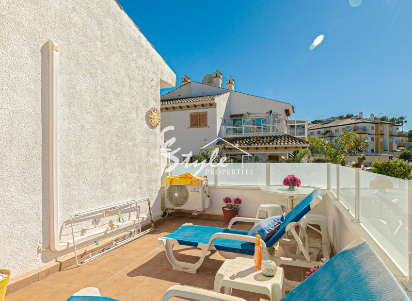 Reventa - Semi - Detached Villa - Mil Palmeras - Riomar