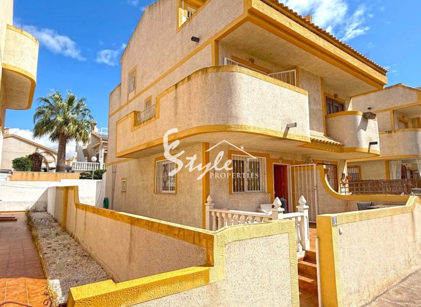 Reventa - Semi - Detached Villa - Orihuela Costa  - Los Altos