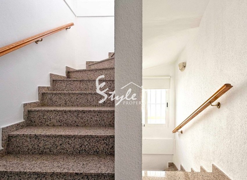 Reventa - Semi - Detached Villa - Orihuela Costa  - Los Altos