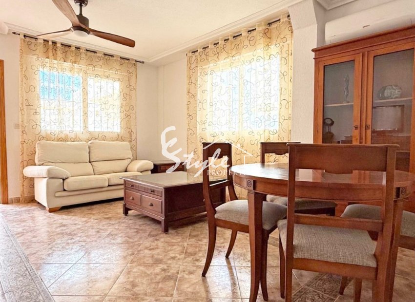 Reventa - Semi - Detached Villa - Orihuela Costa  - Los Altos