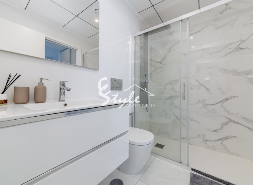 Reventa - Semi - Detached Villa - Orihuela Costa  - Villamartin