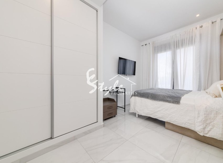 Reventa - Semi - Detached Villa - Orihuela Costa  - Villamartin