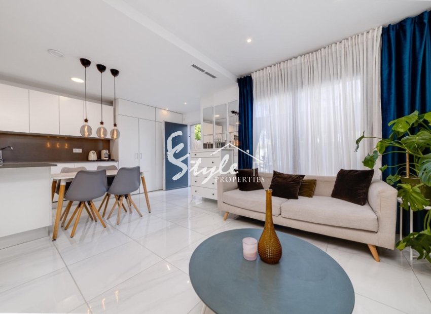 Reventa - Semi - Detached Villa - Orihuela Costa  - Villamartin