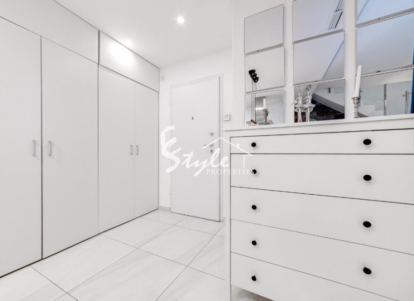 Reventa - Semi - Detached Villa - Orihuela Costa  - Villamartin