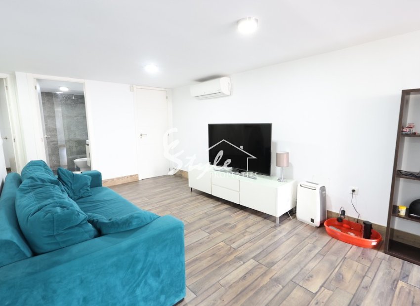 Reventa - Semi - Detached Villa - Torrevieja  - Torrevieja