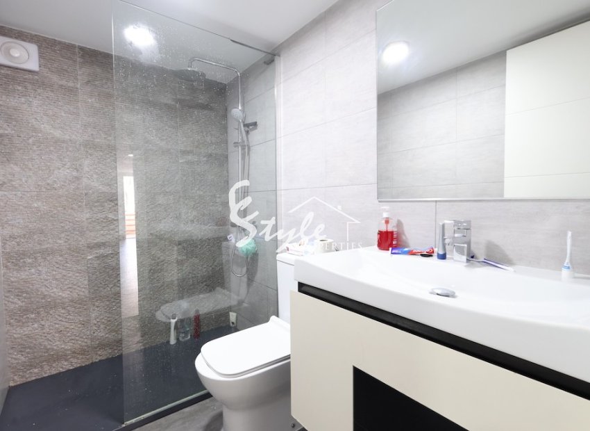 Reventa - Semi - Detached Villa - Torrevieja  - Torrevieja