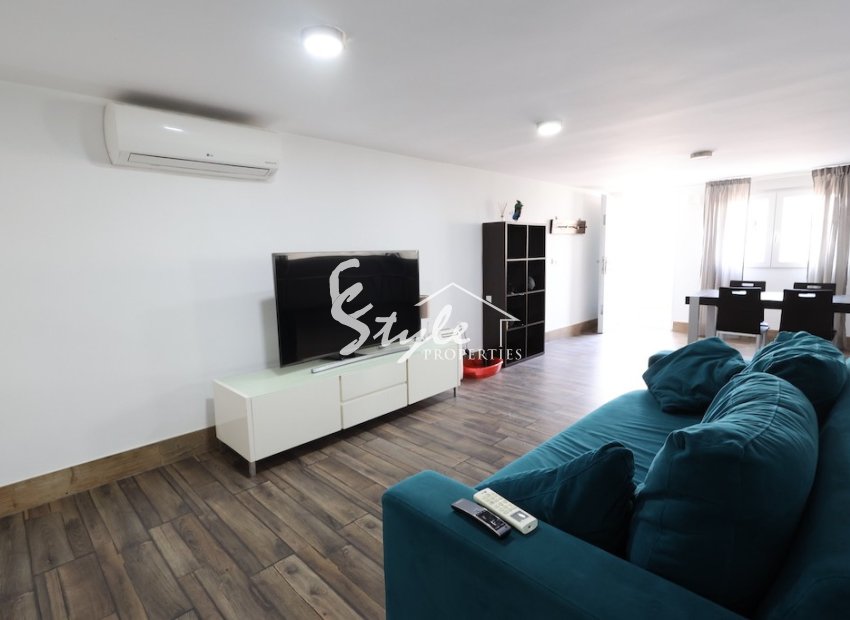 Reventa - Semi - Detached Villa - Torrevieja  - Torrevieja