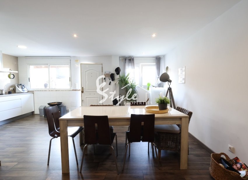 Reventa - Semi - Detached Villa - Torrevieja  - Torrevieja