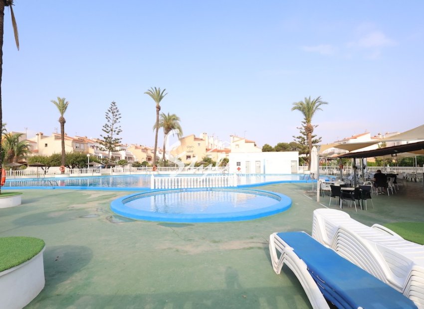 Reventa - Semi-Detached Villa - Torrevieja