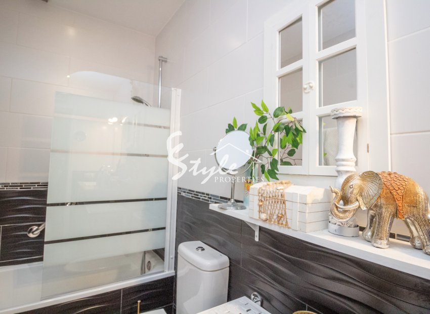 Reventa - Semi - Detached Villa - Villamartin, Orihuela Costa - Fortuna