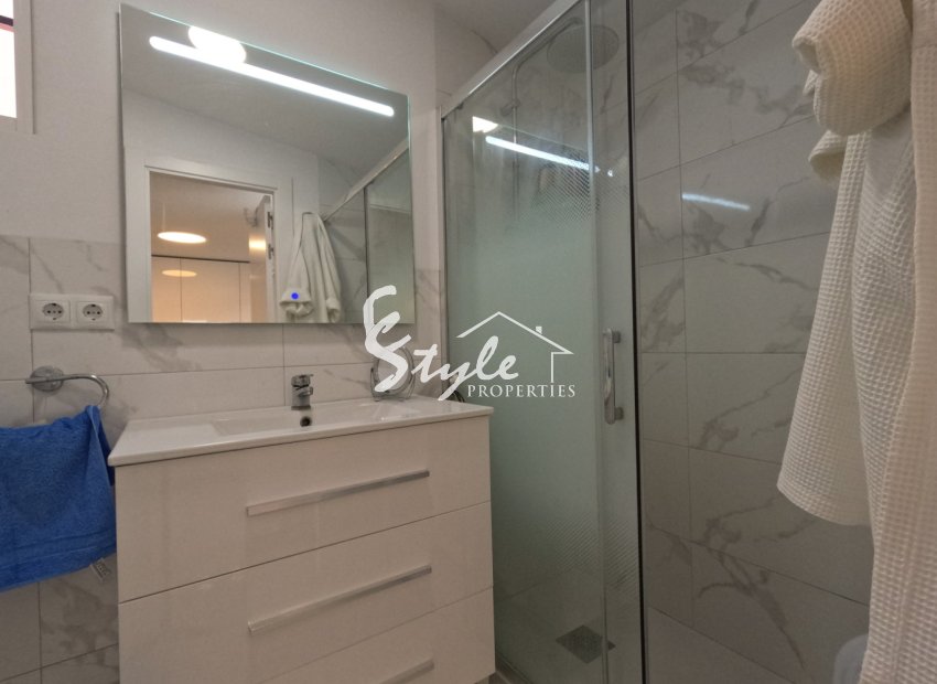 Reventa - Terraced house / Townhouse - Torrevieja  - El Acequión - Los Náufragos