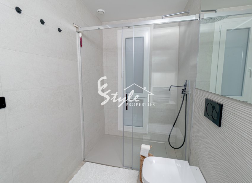 Reventa - Villa - Algorfa - La Finca