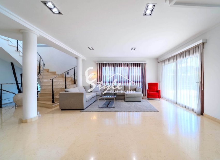 Reventa - Villa - Cabo Roig