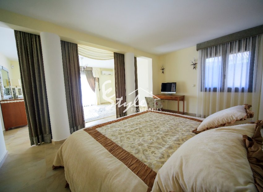 Reventa - Villa - Cabo Roig