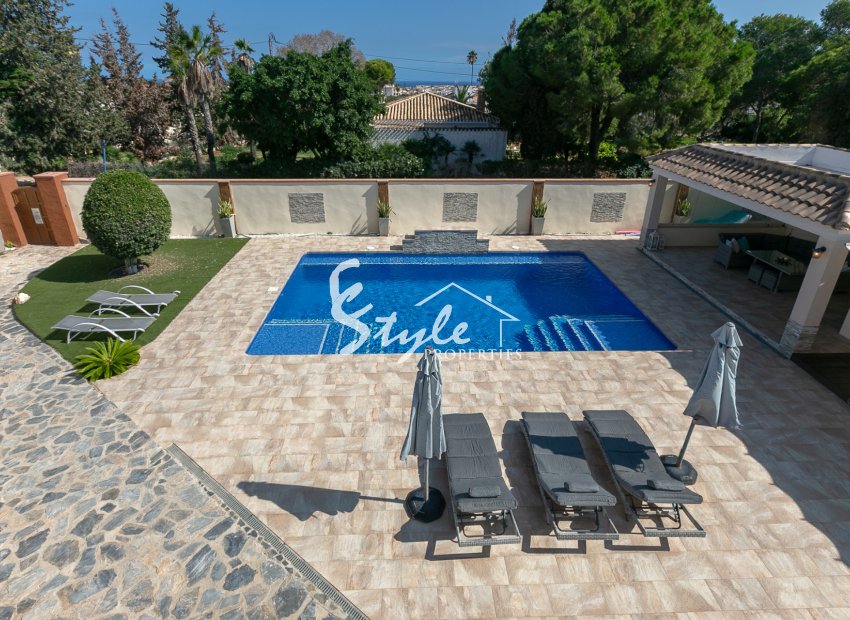 Reventa - Villa - Campoamor - Lomas de Don Juan