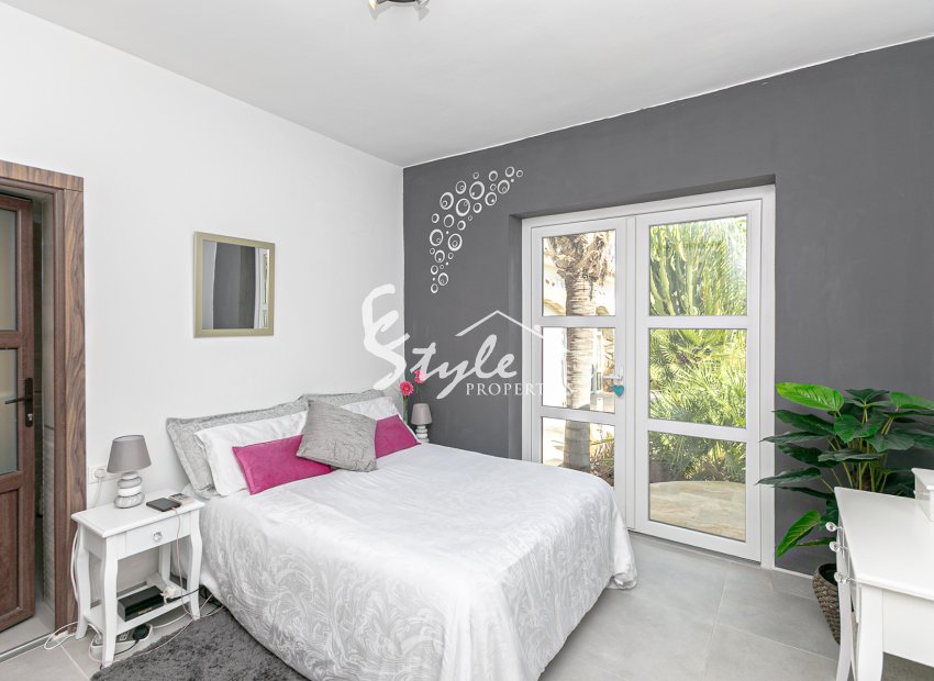 Reventa - Villa - Campoamor - Lomas de Don Juan