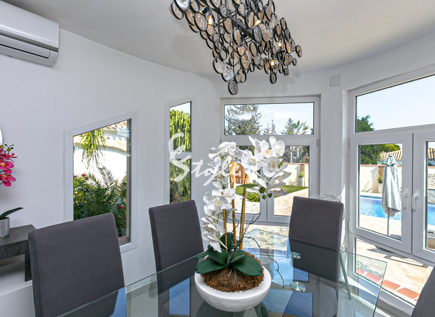 Reventa - Villa - Campoamor - Lomas de Don Juan
