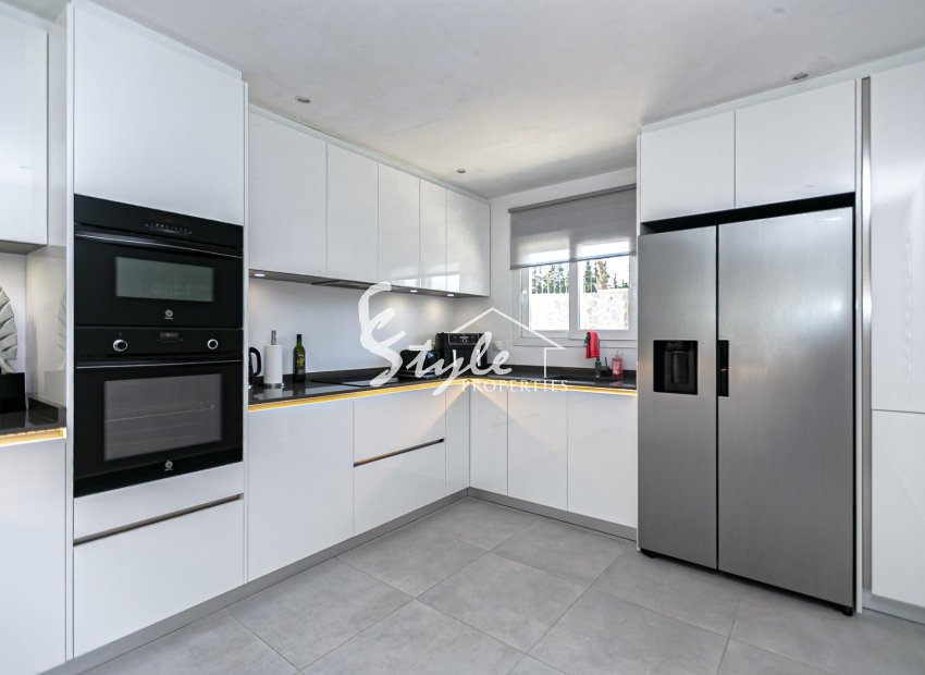 Reventa - Villa - Campoamor - Lomas de Don Juan