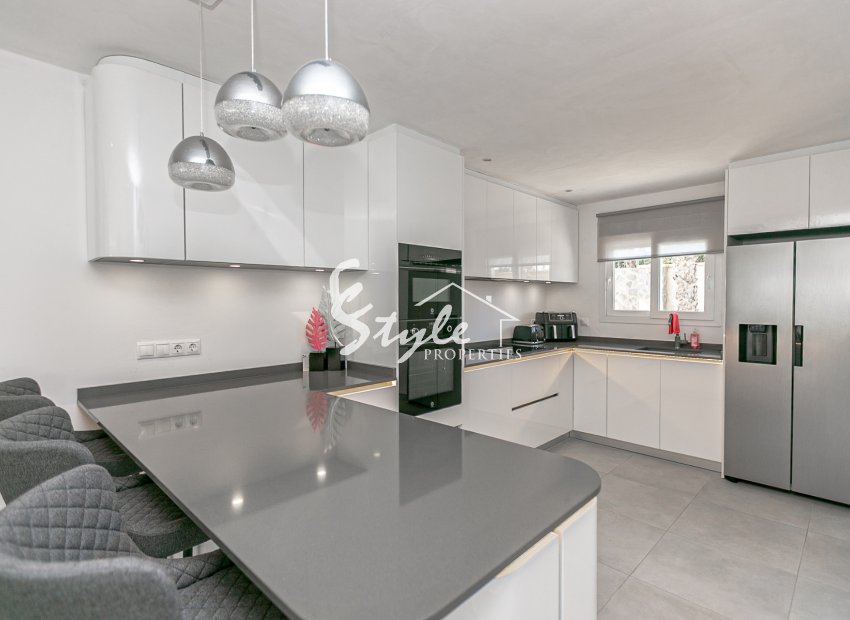 Reventa - Villa - Campoamor - Lomas de Don Juan