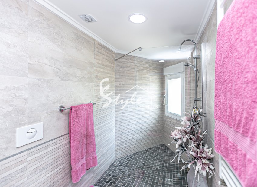 Reventa - Villa - Campoamor - Lomas de Don Juan