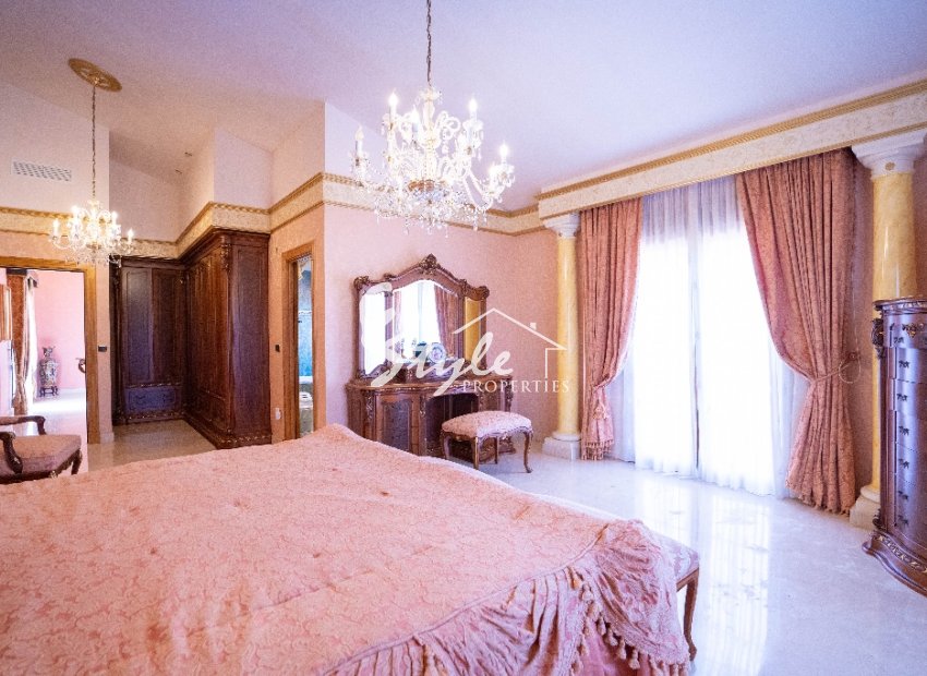 Reventa - Villa - Campoamor