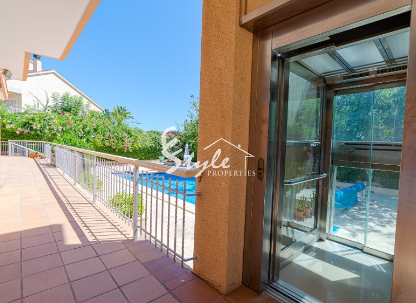 Reventa - Villa - Campoamor