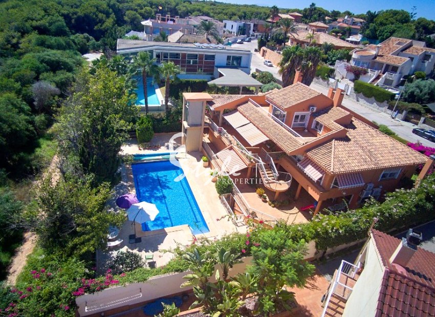 Reventa - Villa - Campoamor