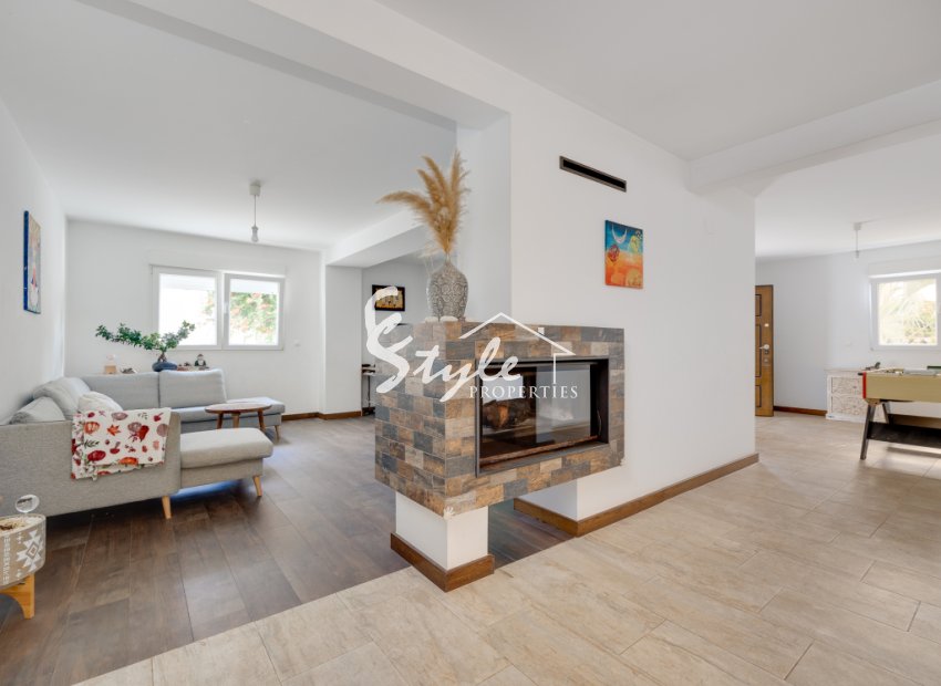 Reventa - Villa - Ciudad Quesada - avenida de las Naciones