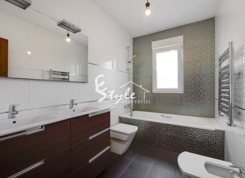 Reventa - Villa - Ciudad Quesada - avenida de las Naciones