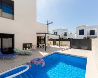 Reventa - Villa - Ciudad Quesada - Doña pepa