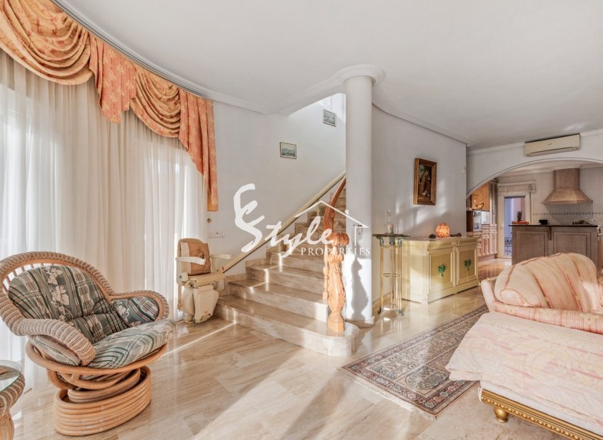 Reventa - Villa - Ciudad Quesada - Doña pepa