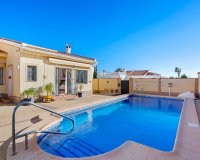 Reventa - Villa - Ciudad Quesada - Doña pepa