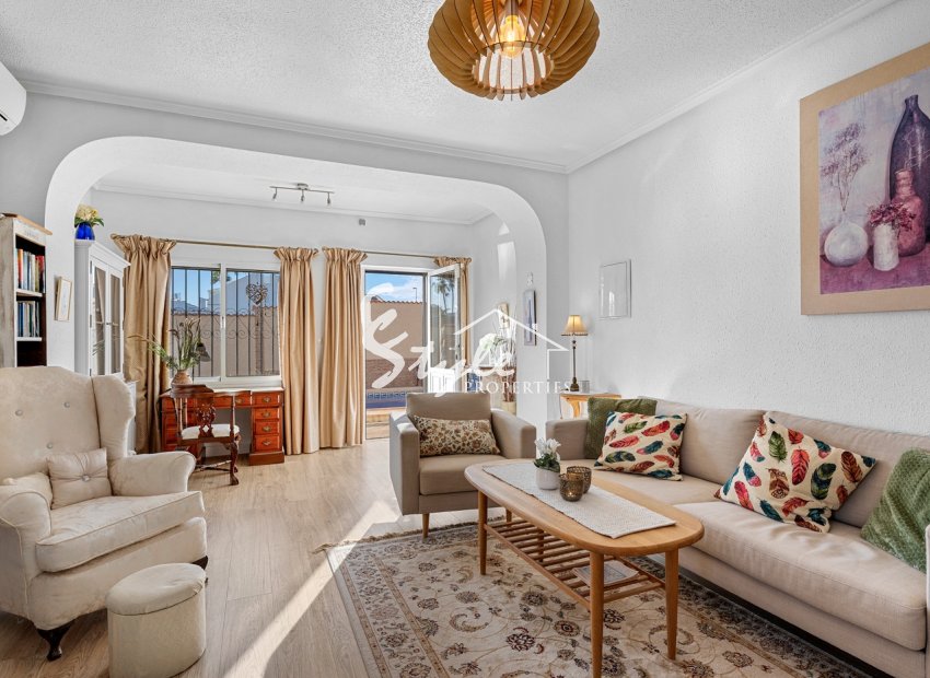 Reventa - Villa - Ciudad Quesada - Doña pepa